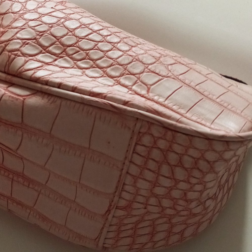 Guess Faux Croc Two Tone Pink Handbag & Guess Wallet Trifold GUC - Picture 8 of 16